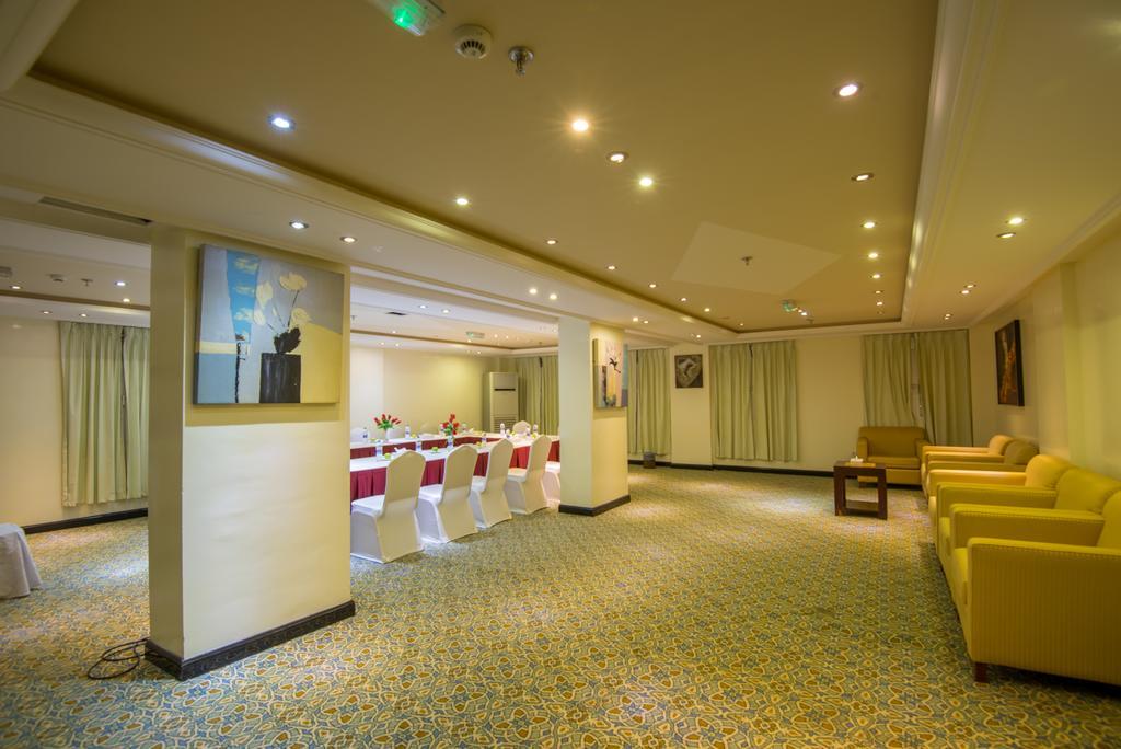 Caesar Hotel Maskat Zewnętrze zdjęcie